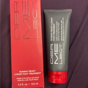 Dermelect Runway Ready Luxury Foot Treatment